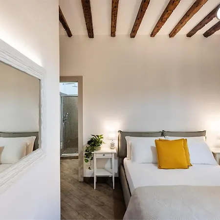 Old Port Rooms Di Fronte All'Acquario - Genovabb It Alojamento de Acomodação e Pequeno-almoço 4*