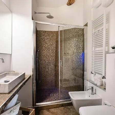 Old Port Rooms Di Fronte All'Acquario - Genovabb It Génova