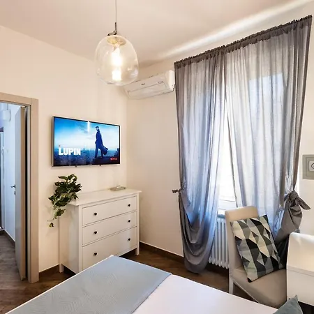 Alojamento de Acomodação e Pequeno-almoço Old Port Rooms Di Fronte All'Acquario - Genovabb It 4*