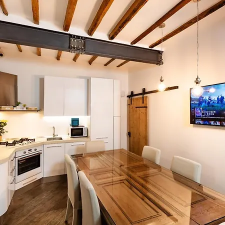 Old Port Rooms Di Fronte All'Acquario - Genovabb It 住宿加早餐酒店