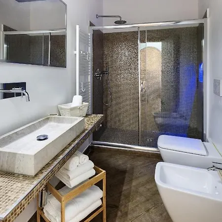 Old Port Rooms Di Fronte All'Acquario - Genovabb It 住宿加早餐酒店 4*